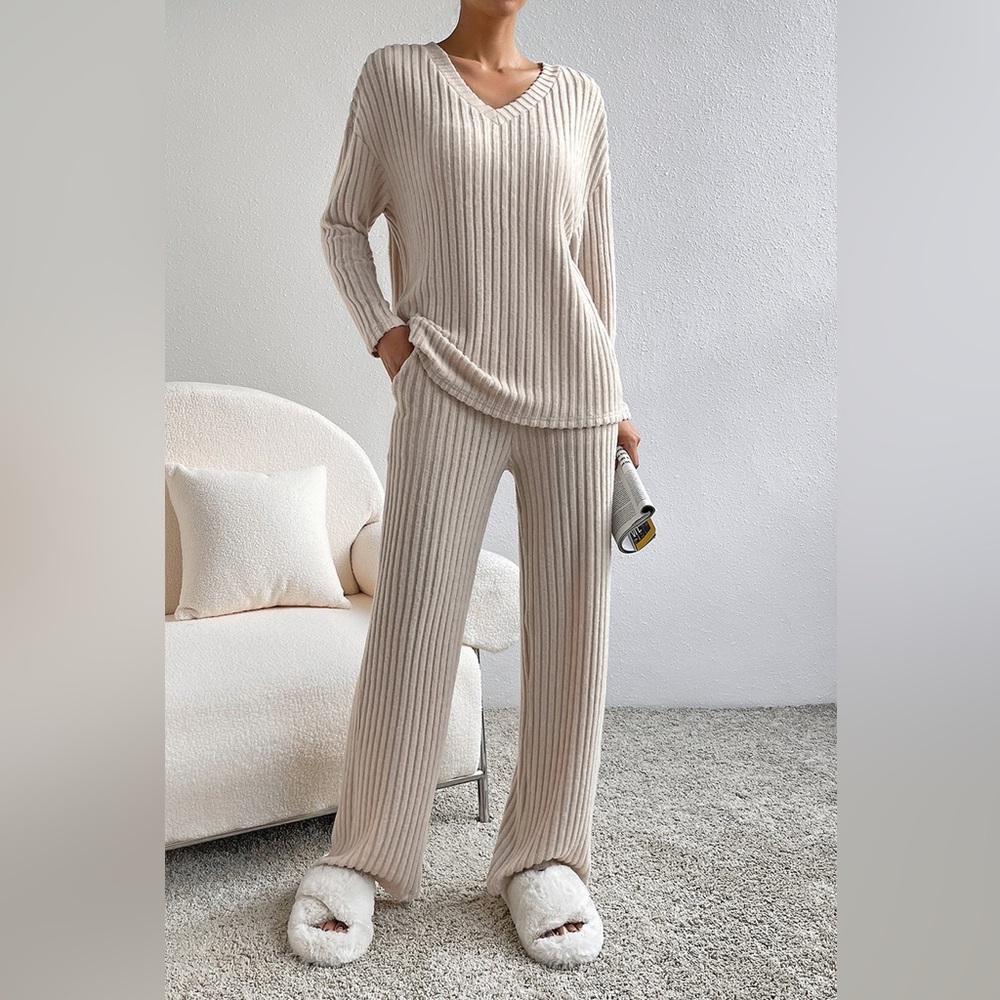 Women's Cream Ribbed Knit Set